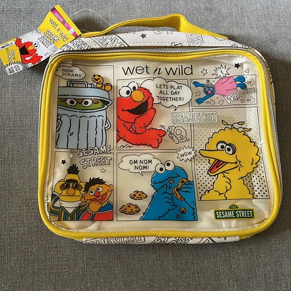 wet n wild Sesame Street Makeup Bag - Picture 4 of 7